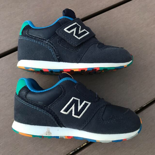 New Balance(ニューバランス)のニューバランス　14.5 ネイビー　スニーカー キッズ/ベビー/マタニティのベビー靴/シューズ(~14cm)(スニーカー)の商品写真