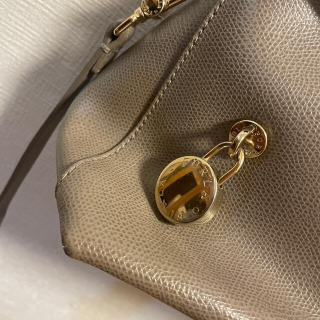 Furla(フルラ)のFURLA フルラ　ハイパー　M レディースのバッグ(ハンドバッグ)の商品写真