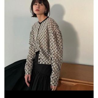 ステュディオス(STUDIOUS)のCLANE クラネ サイズ2 3D FLOWER LACE CARDIGAN(カーディガン)