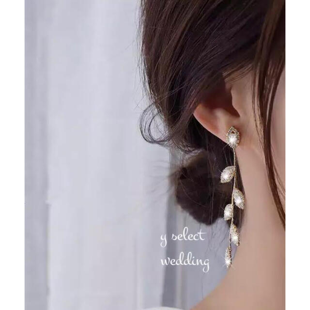 チュールフラワーかすみ草ヘッドドレスヘアアクセサリーボンネウェディング結婚式新品 レディースのフォーマル/ドレス(ウェディングドレス)の商品写真