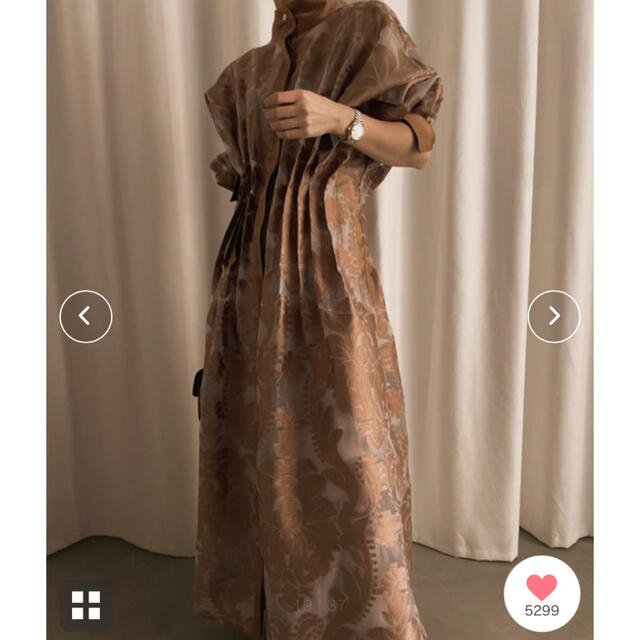 Ameri VINTAGE(アメリヴィンテージ)の AMERI UND SHEER JACQUARD TUCK DRESS レディースのワンピース(ロングワンピース/マキシワンピース)の商品写真