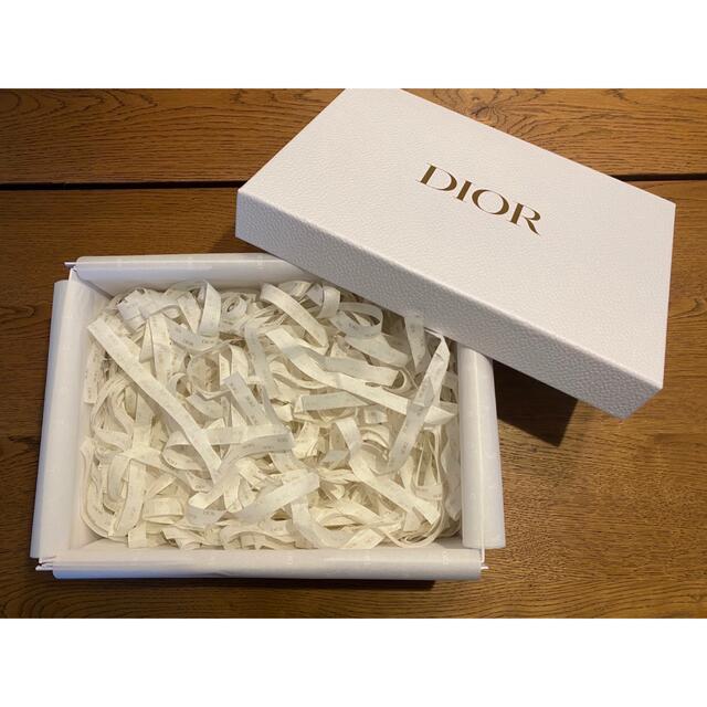 Dior(ディオール)の【BOX】Dior  ディオール  ギフトボックス &巾着&サンプルセット レディースのバッグ(ショップ袋)の商品写真