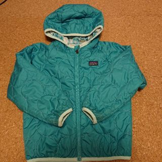 パタゴニア(patagonia)のパタゴニア リバーシブル キッズ ダウン(ジャケット/上着)