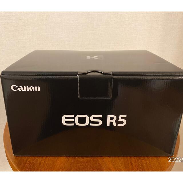 Canon(キヤノン)の【まきお様専用】キヤノン canon EOS R5 ボディ 新品 スマホ/家電/カメラのカメラ(ミラーレス一眼)の商品写真