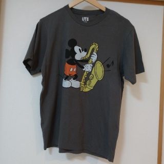 ユニクロ(UNIQLO)のユニクロ UT ディズニー ミッキーTシャツ  Lサイズ チャコールグレー(Tシャツ/カットソー(半袖/袖なし))