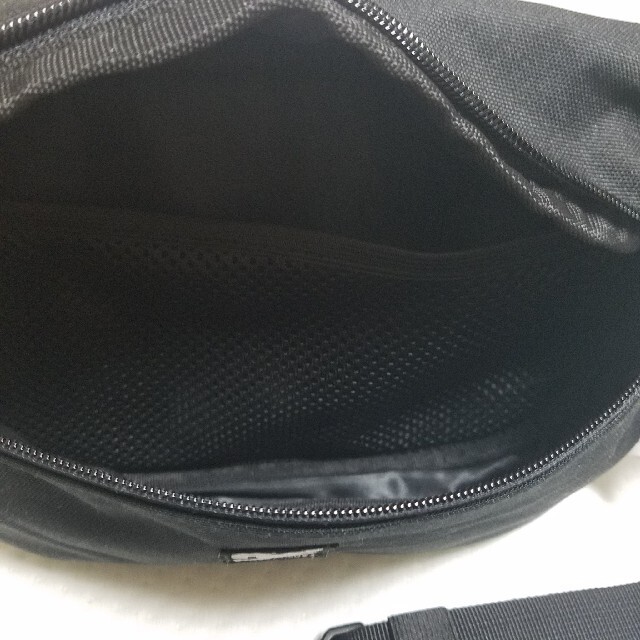 DC SHOE(ディーシーシュー)の値下げ‼新品タグ付　DCメッセンジャーバック　ブラック メンズのバッグ(メッセンジャーバッグ)の商品写真