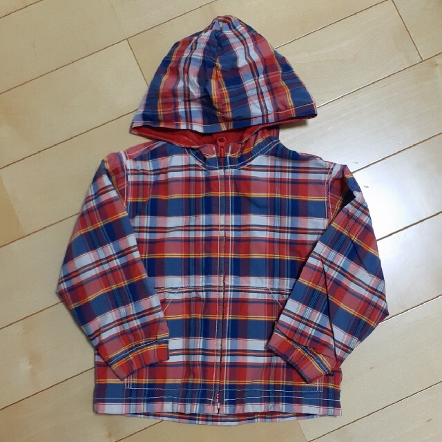 babyGAP(ベビーギャップ)のbabyGAP 95cm ナイロンジャケット キッズ/ベビー/マタニティのキッズ服男の子用(90cm~)(ジャケット/上着)の商品写真