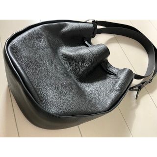 バーニーズニューヨーク(BARNEYS NEW YORK)の美品！ザ・ロウ　The Row【The Row】大きいドロー ストリング(トートバッグ)