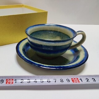 陶芸品　ソーサー付きカップ(グラス/カップ)