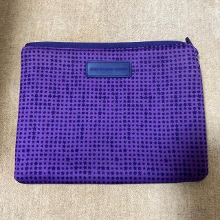 マークバイマークジェイコブス(MARC BY MARC JACOBS)のMARC BY MARC JACOBS クラッチ/ポーチ(クラッチバッグ)