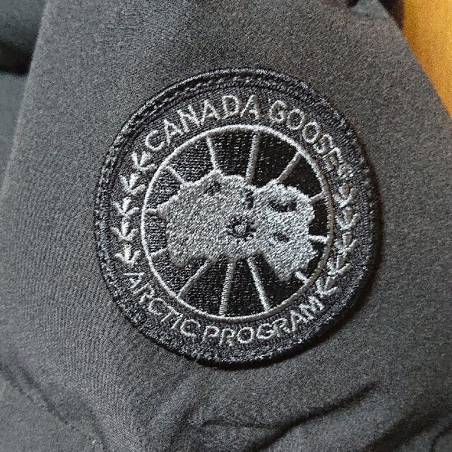 CANADA GOOSE(カナダグース)の値下げ　カナダグース　carson parka ブラックレーベル　3805MB メンズのジャケット/アウター(ダウンジャケット)の商品写真