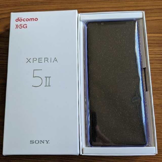 Xperia(エクスペリア)のSONY Xperia5 Ⅱ パープル ドコモ 新品・未使用 SIMロック解除 スマホ/家電/カメラのスマートフォン/携帯電話(スマートフォン本体)の商品写真