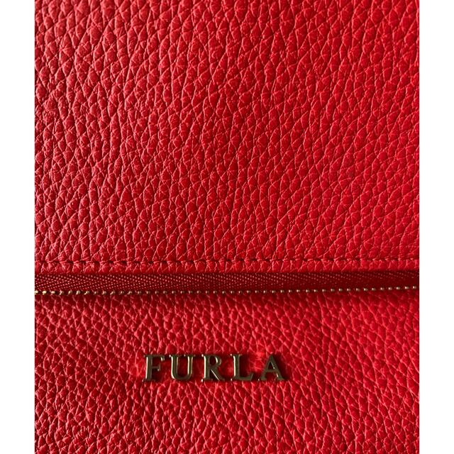 Furla(フルラ)のGUESS &フルラ　ショルダーバッグ2点セット レディースのバッグ(ショルダーバッグ)の商品写真