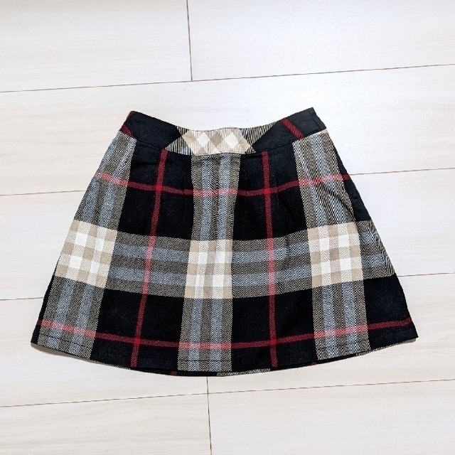 BURBERRY(バーバリー)のBURBERRY　子供用スカート130cm キッズ/ベビー/マタニティのキッズ服女の子用(90cm~)(スカート)の商品写真