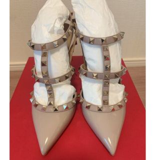 ヴァレンティノ(VALENTINO)のVALENTINO ロックスタッズパンプス 37(ハイヒール/パンプス)