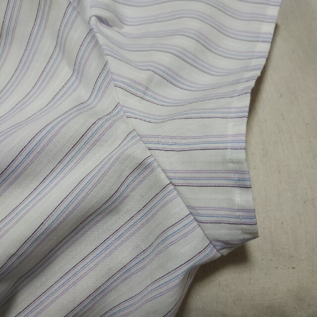 ブラウス　白襟パープルストライプ　9号　半袖 レディースのトップス(シャツ/ブラウス(半袖/袖なし))の商品写真