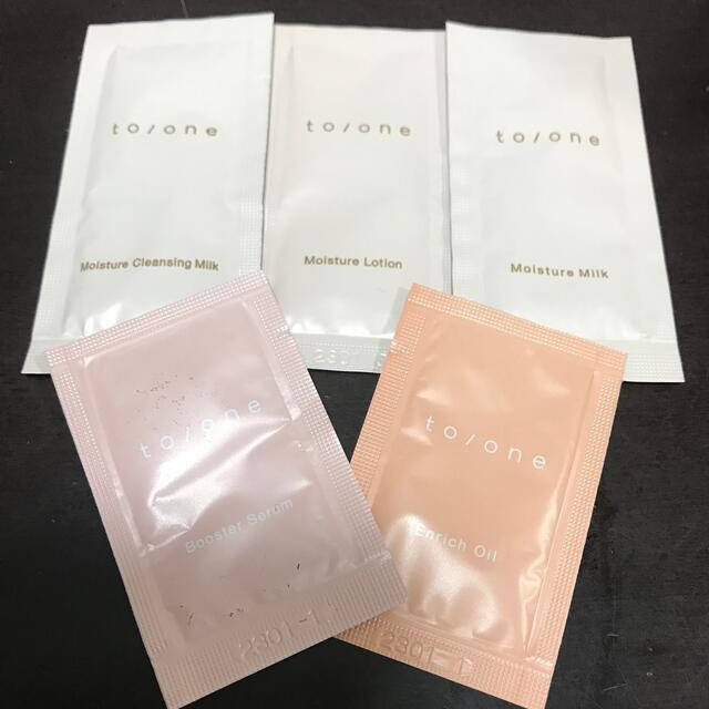 Cosme Kitchen(コスメキッチン)のto/one   トーン　サンプル コスメ/美容のスキンケア/基礎化粧品(化粧水/ローション)の商品写真