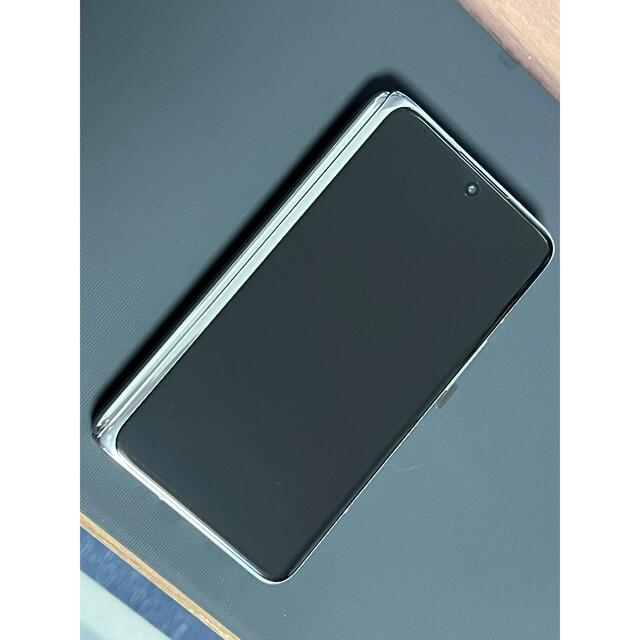 OPPO(オッポ)のOPPO Find N 12GB/512GB シルバー ホワイト スマホ/家電/カメラのスマートフォン/携帯電話(スマートフォン本体)の商品写真