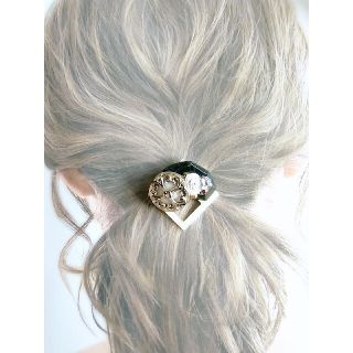 No.209 ひし形ブラック×パープルストーン×ボタンビジューポニーフック(ヘアアクセサリー)