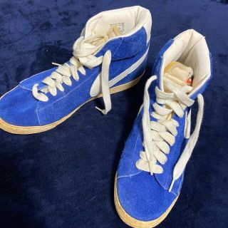 ナイキ(NIKE)のNIKE blazer MID スエード28.5(スニーカー)