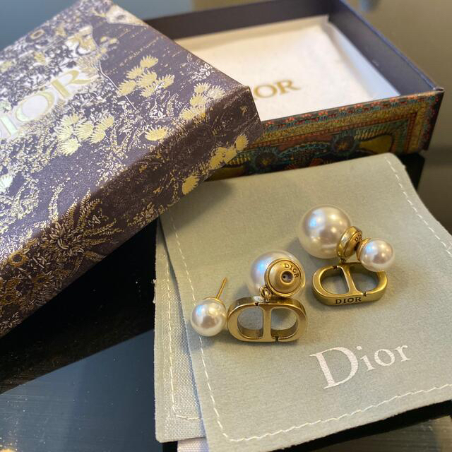 Dior DIORピアスの通販 by ゆまち's shop｜ディオールならラクマ