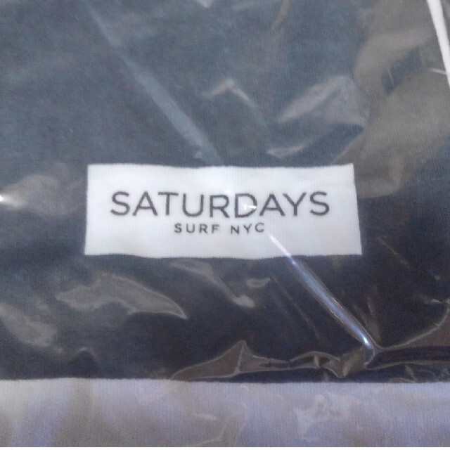 SATURDAYS SURF NYC(サタデーズサーフニューヨークシティー)のキムタク着　HERO　Saturdays SURF　同型同色　Tシャツ メンズのトップス(Tシャツ/カットソー(半袖/袖なし))の商品写真