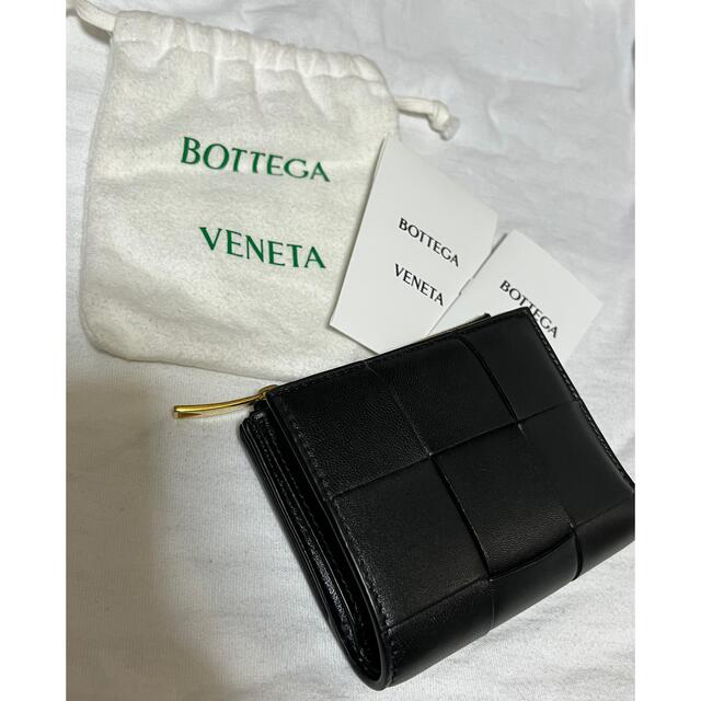 Bottega Veneta(ボッテガヴェネタ)の※期間限定出品　ボッテガヴェネタ　二つ折りファスナーウォレット　ブラック レディースのファッション小物(財布)の商品写真