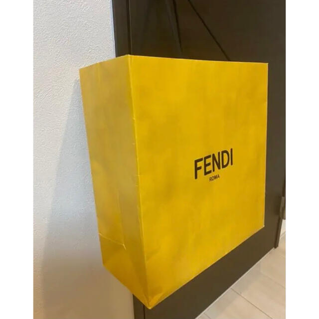 FENDI(フェンディ)のFENDI ショップ袋 紙袋♪ レディースのバッグ(ショップ袋)の商品写真