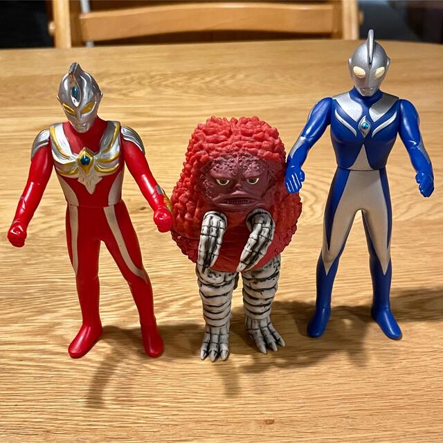 BANDAI(バンダイ)の【simba☆様専用】ウルトラマン＆怪獣ソフビセット エンタメ/ホビーのフィギュア(特撮)の商品写真