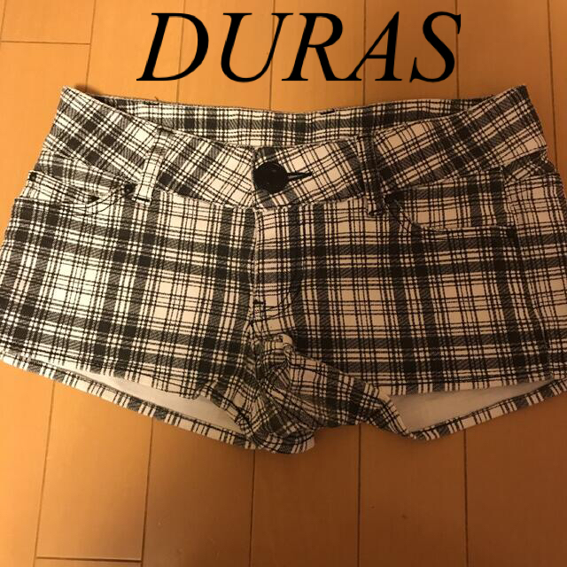 DURAS(デュラス)のDURAS デュラス チェック ショートパンツ ショーパン レディースのパンツ(ショートパンツ)の商品写真