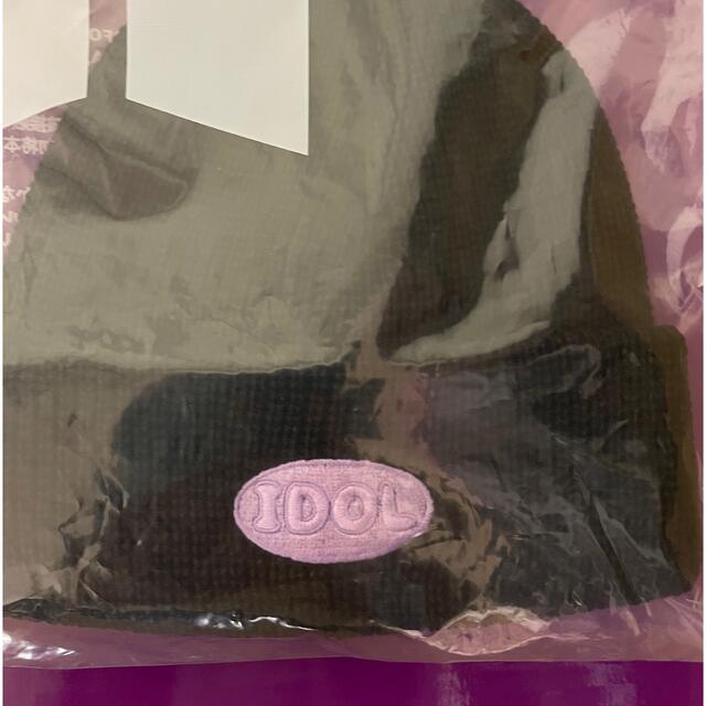 防弾少年団(BTS)(ボウダンショウネンダン)の【新品】BTS   iDOL   ニット帽　公式 エンタメ/ホビーのタレントグッズ(アイドルグッズ)の商品写真