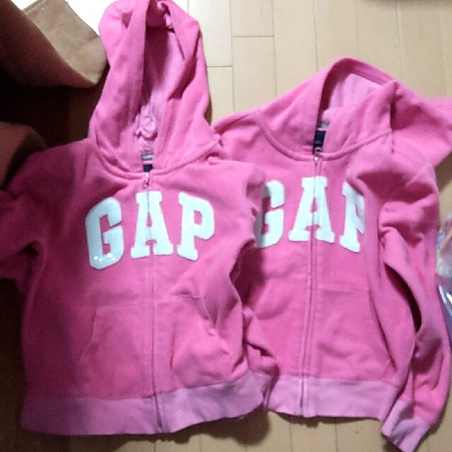 gap パーカー キッズ/ベビー/マタニティのキッズ服女の子用(90cm~)(ジャケット/上着)の商品写真