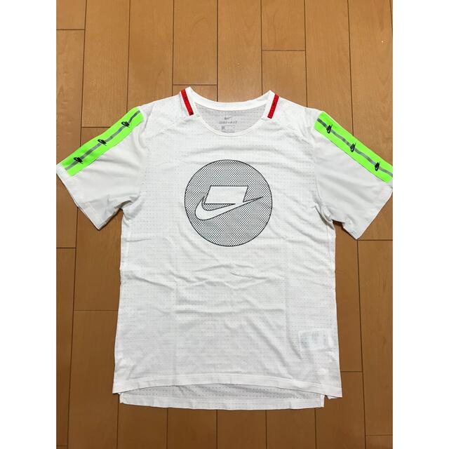 NIKE(ナイキ)のNIKE ナイキ レア Tシャツ トレーニングウェア ジム 希少 メンズ 送料込 メンズのトップス(Tシャツ/カットソー(半袖/袖なし))の商品写真