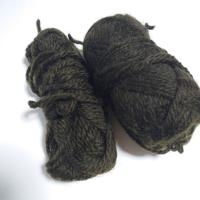 毛糸セット《モスグリーン系》純毛 ハンドメイドの素材/材料(生地/糸)の商品写真