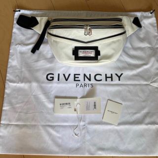 ジバンシィ(GIVENCHY)の超美品ジバンシイボディバック(ボディーバッグ)