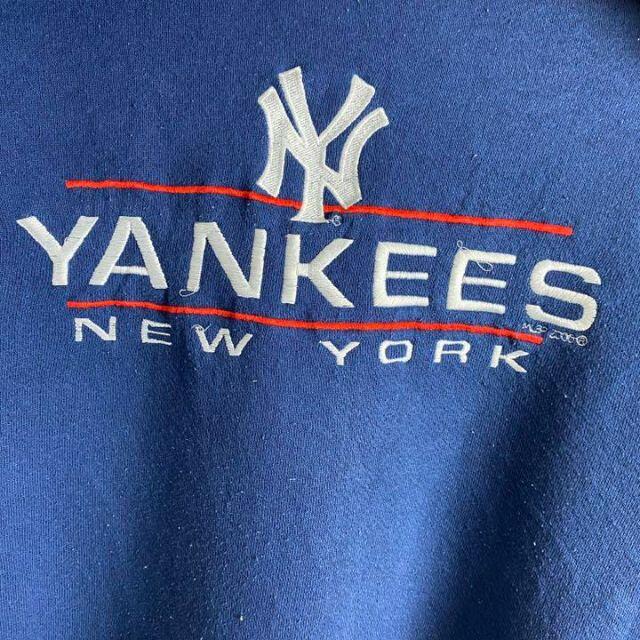 《Yankees》ヤンキーズ　ニューヨーク　スウェット トレーナー　デカロゴ　L メンズのトップス(スウェット)の商品写真