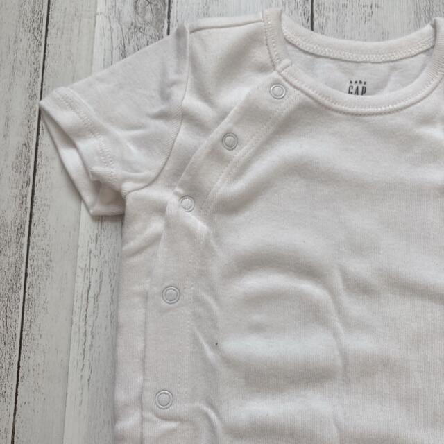 babyGAP(ベビーギャップ)の〓baby  GAP〓　新品　ロンパース3枚セット　70㎝   ボディシャツ キッズ/ベビー/マタニティのベビー服(~85cm)(ロンパース)の商品写真