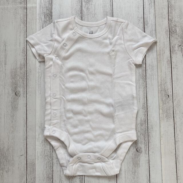 babyGAP(ベビーギャップ)の〓baby  GAP〓　新品　ロンパース3枚セット　60㎝　出産準備 キッズ/ベビー/マタニティのベビー服(~85cm)(ロンパース)の商品写真