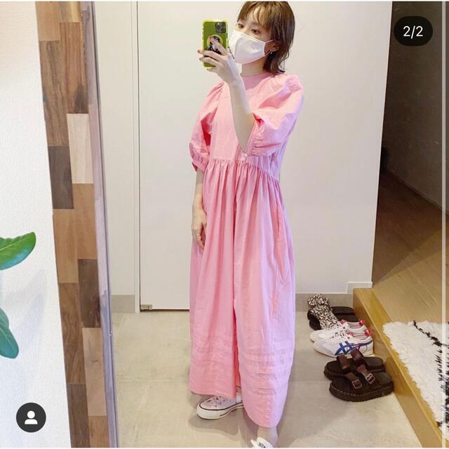 OSHIMA REI(オオシマレイ)のoshima rei pink ワンピース レディースのワンピース(ロングワンピース/マキシワンピース)の商品写真