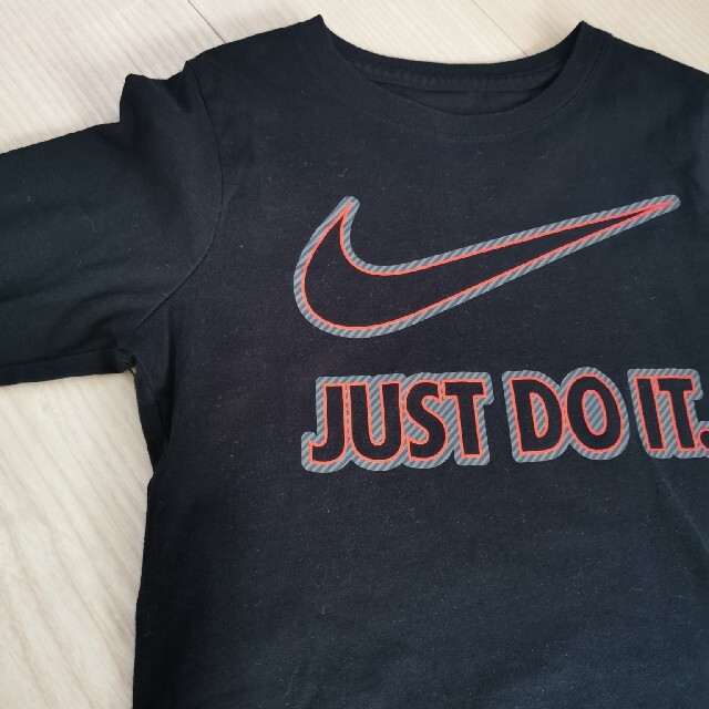 NIKE(ナイキ)の☆専用☆　スポーツ　ロンT　140cm 　3枚セット　中古 キッズ/ベビー/マタニティのキッズ服男の子用(90cm~)(Tシャツ/カットソー)の商品写真