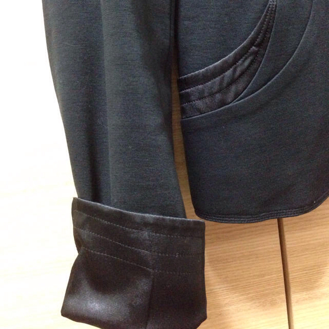 エストネーションの黒ジャケット レディースのジャケット/アウター(テーラードジャケット)の商品写真
