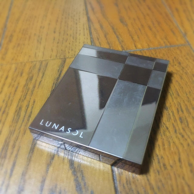 LUNASOL(ルナソル)のルナソル☆スリーディメンショナルアイズ☆ コスメ/美容のベースメイク/化粧品(アイシャドウ)の商品写真