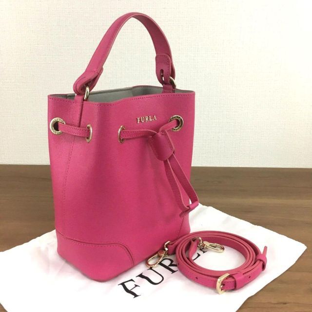 極美品　FURLA フルラ ショルダーバック　ミニバック　ピンク