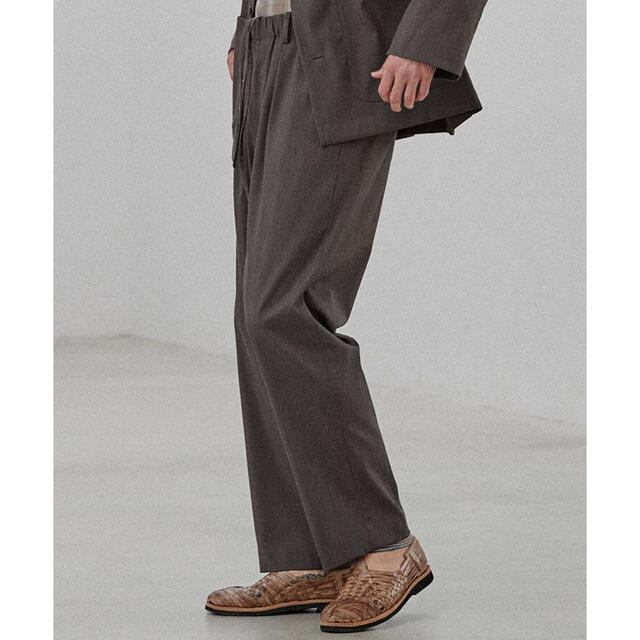 LIDNM CUPRO RATINE EASY TROUSERS メンズのパンツ(スラックス)の商品写真