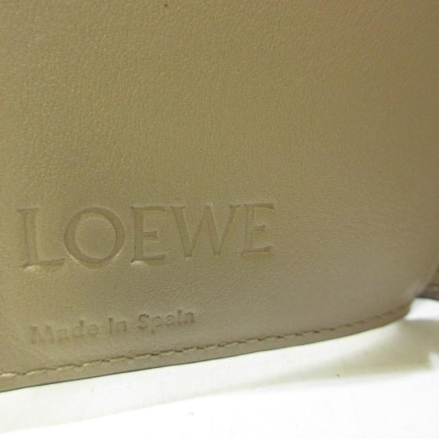 LOEWE(ロエベ)のロエベ 3つ折り財布美品  - ベージュ レディースのファッション小物(財布)の商品写真