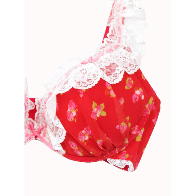 Girlie strawberry  ブラセット レディースの下着/アンダーウェア(ブラ&ショーツセット)の商品写真