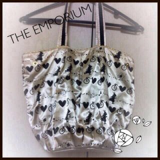 ジエンポリアム(THE EMPORIUM)のセール価格♡アリス柄トートバッグ(トートバッグ)