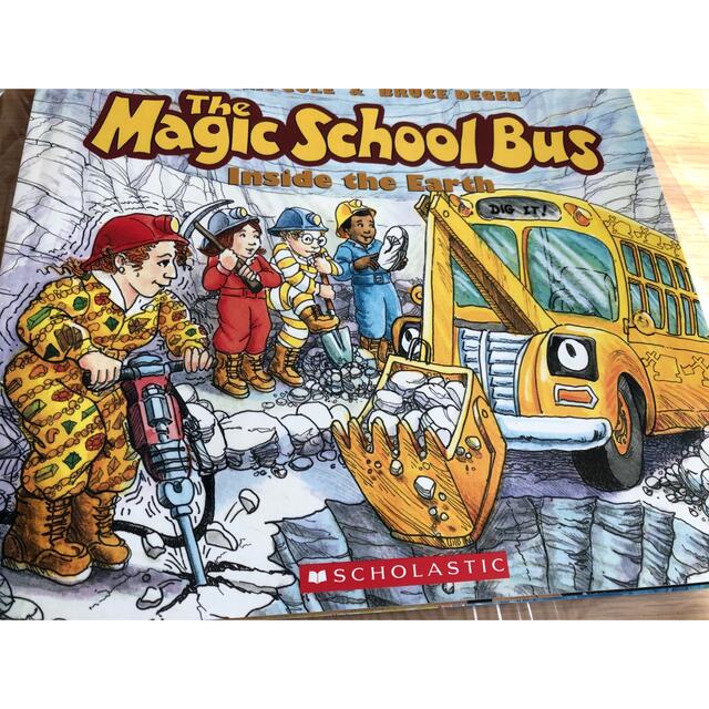 新品未使用　THE MAGIC SCHOOL BUS 6冊