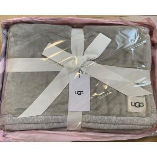 アグ(UGG)の【週末セール】新品未使用♡UGG ブランケット ホームダッフィールドスローⅡ(毛布)