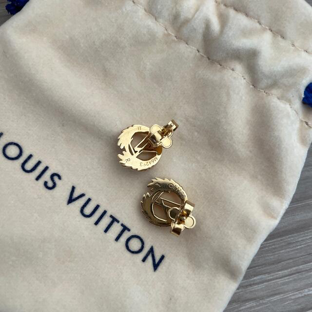 LOUIS VUITTON ピアス